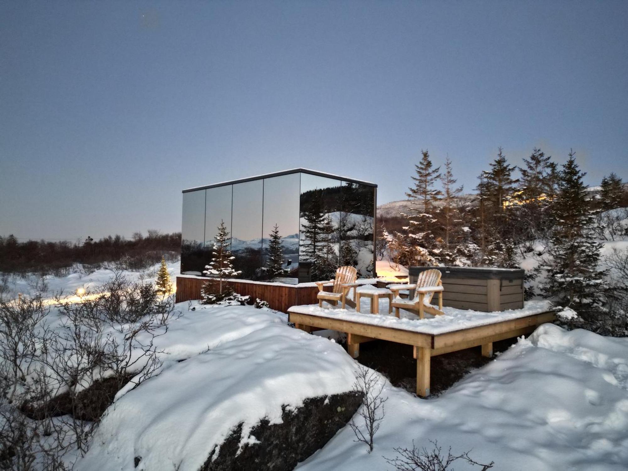 Wonderinn Arctic Utstrand Zewnętrze zdjęcie
